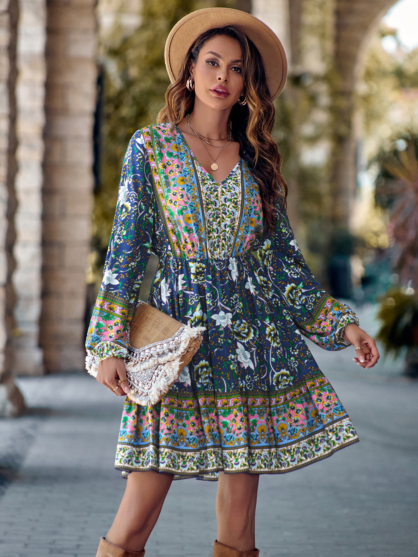 Robe Mi-Longue à Manches Longues et Taille Ajustée